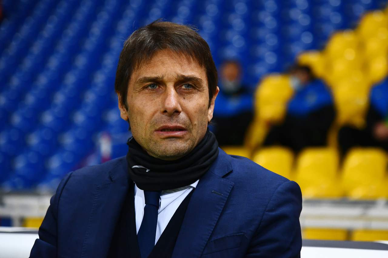 Calciomercato Inter, Conte e il futuro di Young